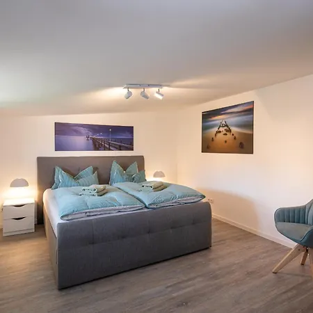 Seeblick 10 Tatil Evi Seedorf (Rugen)